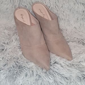 NEW pointed mules